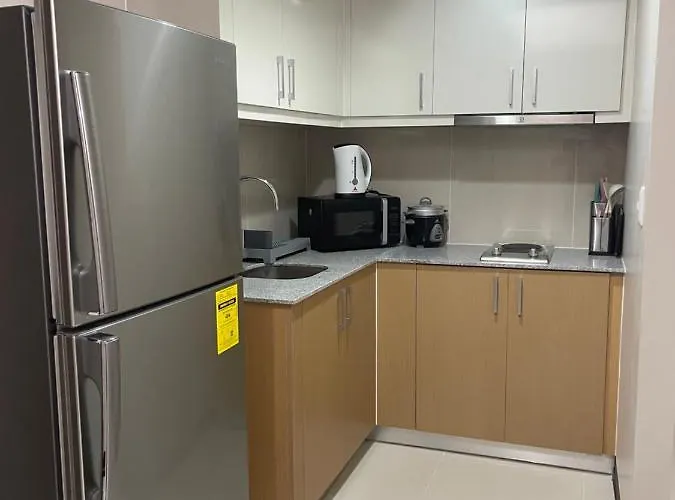 1 Bedroom Uptown Parksuites Bgc, High Floor, Morning Sun