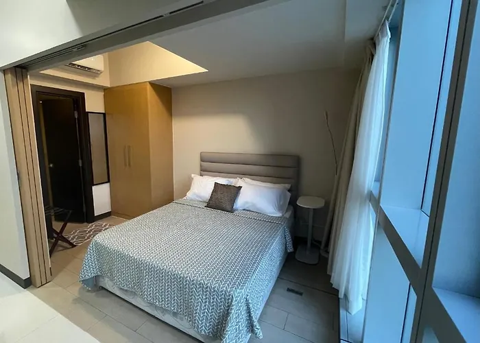 1 Bedroom Uptown Parksuites Bgc, High Floor, Morning Sun Apartamento
