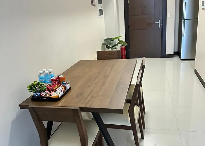1 Bedroom Uptown Parksuites Bgc, High Floor, Morning Sun * Manila